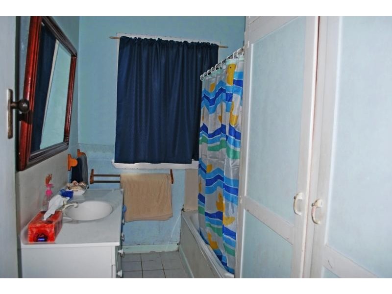 4 Wainwright St.,, Avenell Heights QLD 4670