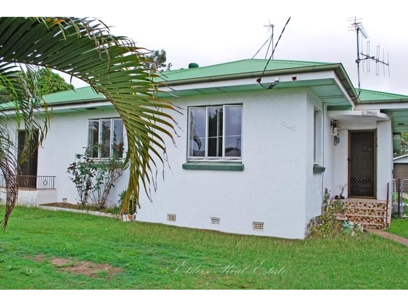 4 Wainwright St.,, Avenell Heights QLD 4670