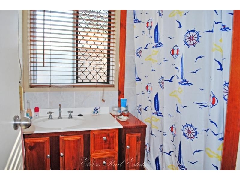 51 McLachlan St.,, Avenell Heights QLD 4670
