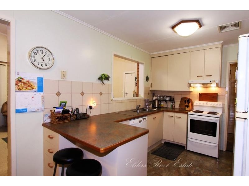 4 Craft St.,, Avenell Heights QLD 4670