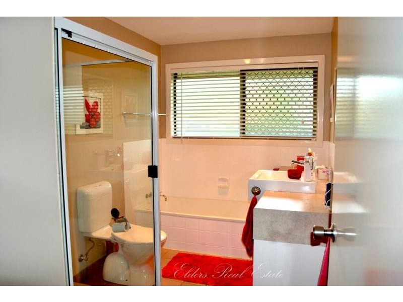 8 Jolley Lane, Thabeban QLD 4670