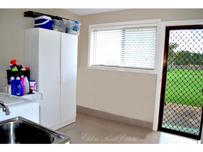 8 Jolley Lane, Thabeban QLD 4670