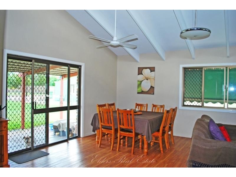 8 Jolley Lane, Thabeban QLD 4670