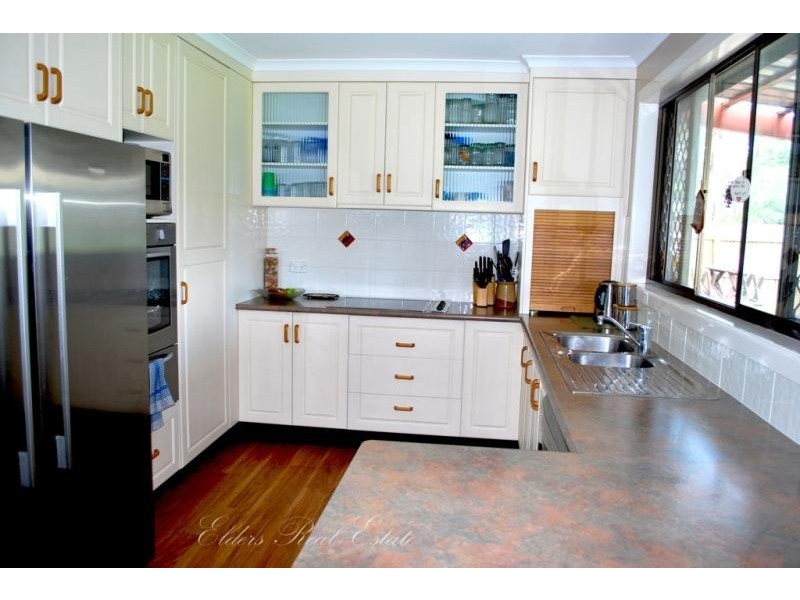 8 Jolley Lane, Thabeban QLD 4670