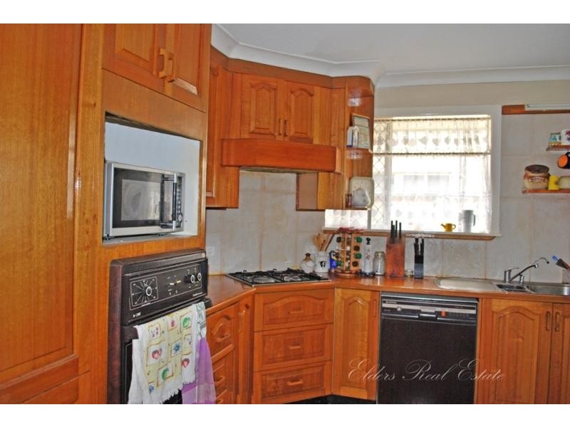 73 FE Walker St.,, Kepnock QLD 4670