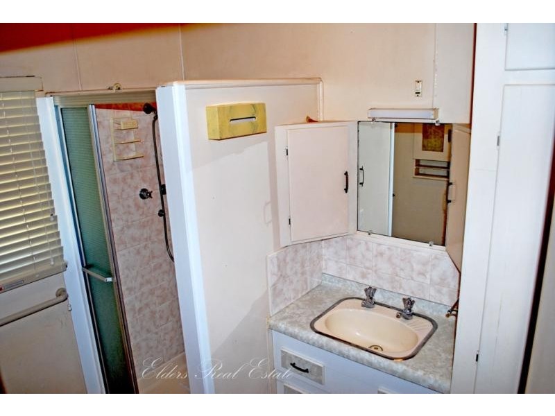 19 Bates St., Svensson Heights QLD 4670