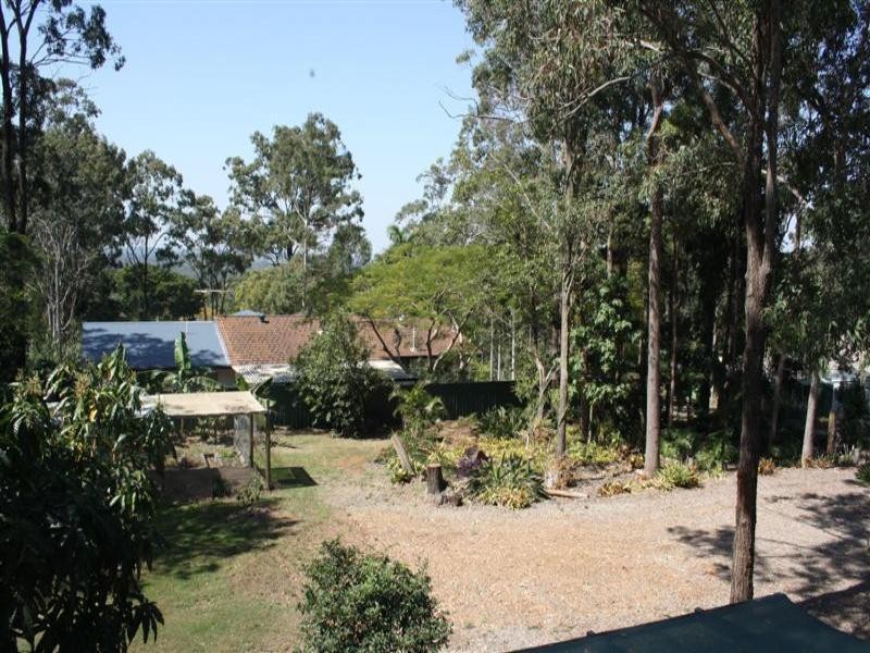 39 Tingi Avenue, Tanah Merah QLD 4128