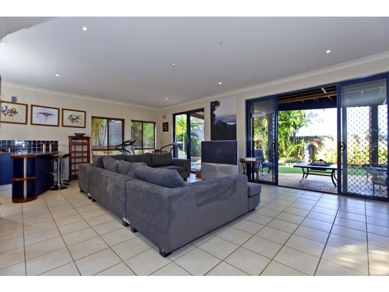13 Watervale Drive, Redland Bay QLD 4165