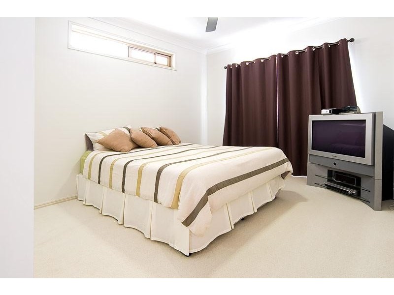 8 Nancy May Court, Daisy Hill QLD 4127