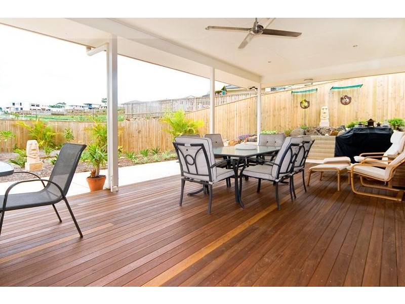 8 Nancy May Court, Daisy Hill QLD 4127