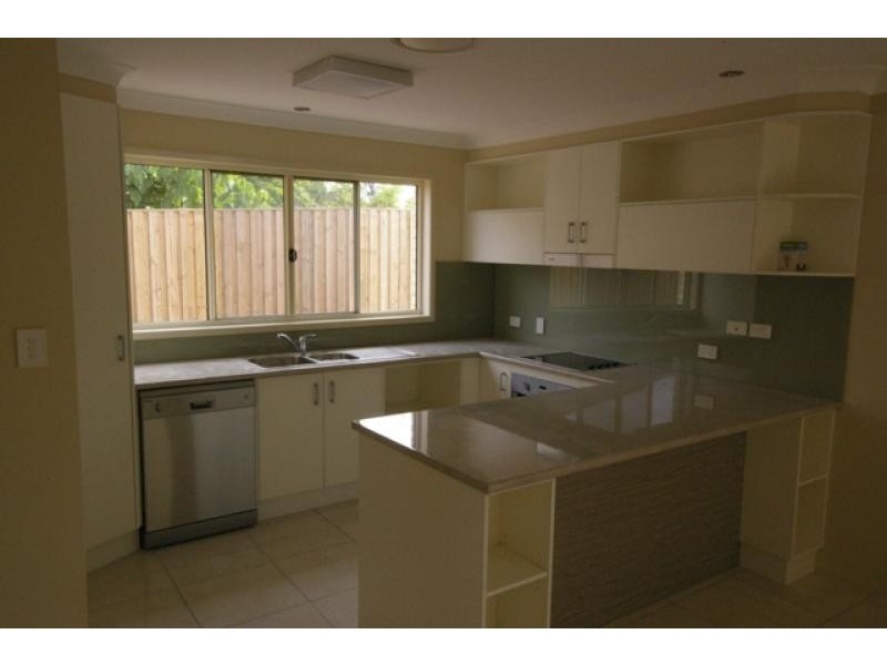Unit 1,2,3/9 Springwood Street, Mount Gravatt QLD 4122