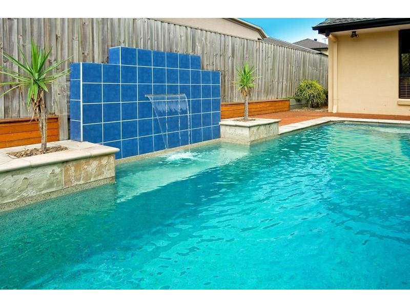 22 The Avenue, Windaroo QLD 4207