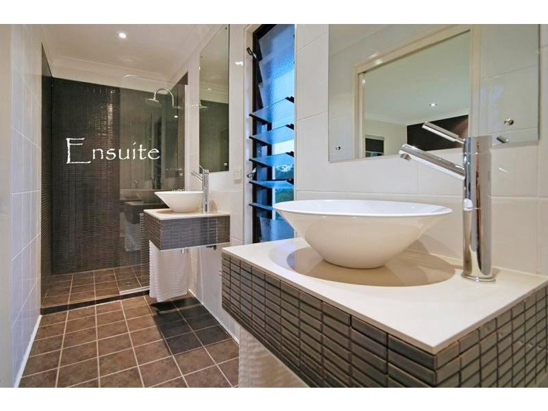 14 Dendron street, Shailer Park QLD 4128