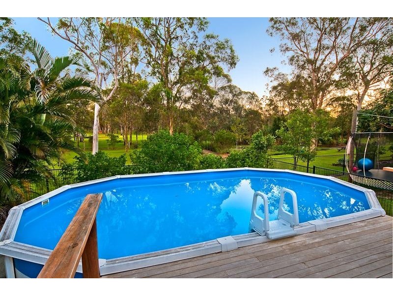 182 Stern Road, Carbrook QLD 4130