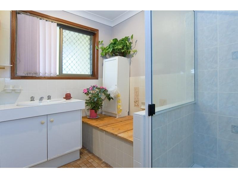 48 Lobelia Avenue, Daisy Hill QLD 4127