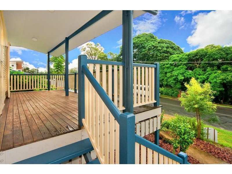 22 Laughlin Street, Kingston QLD 4114