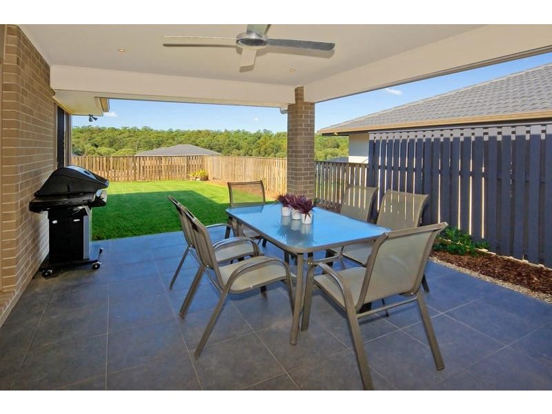 39 Dennis Vale Drive, Daisy Hill QLD 4127