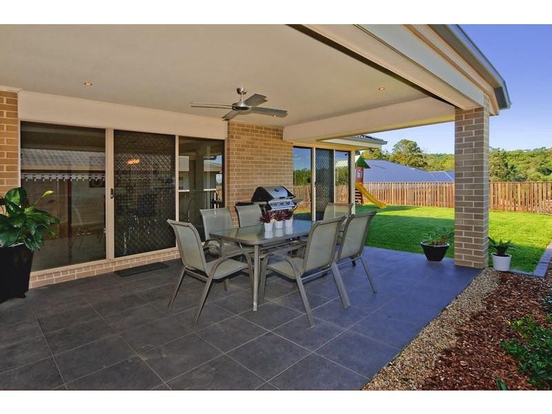 39 Dennis Vale Drive, Daisy Hill QLD 4127