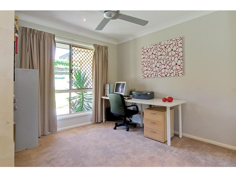 39 Dennis Vale Drive, Daisy Hill QLD 4127