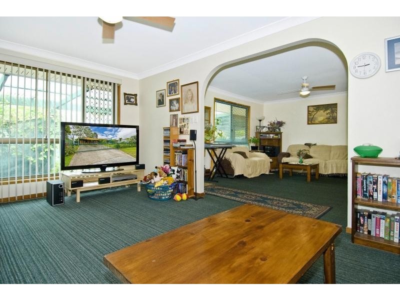 4 Japonica St, Eagleby QLD 4207