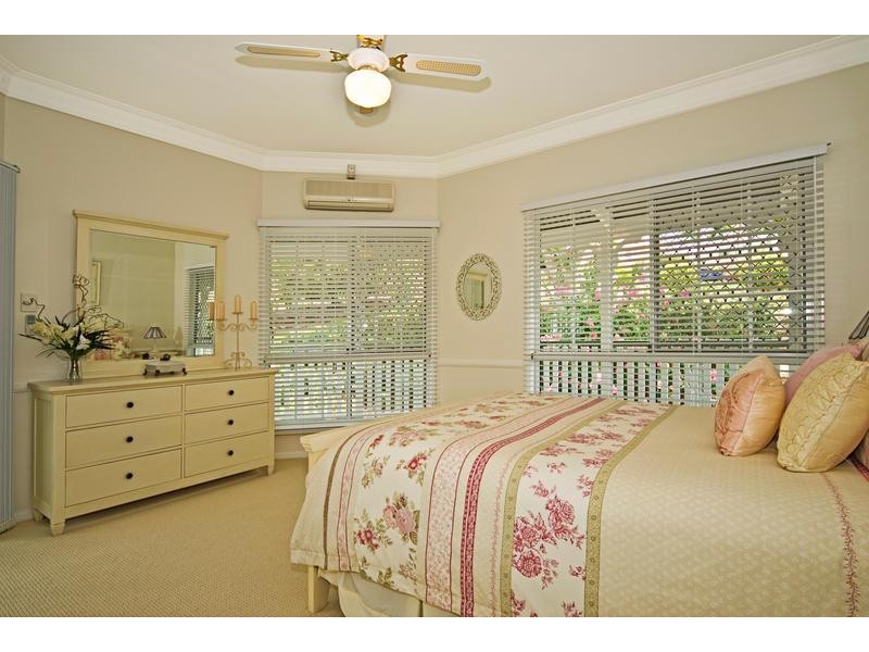 Edens Landing QLD 4207