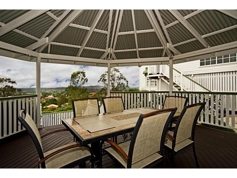 Edens Landing QLD 4207