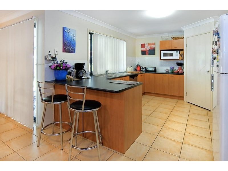12 Mountain View Crescent, Mount Warren Park QLD 4207