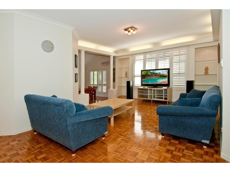 8 Heeler Court, Shailer Park QLD 4128