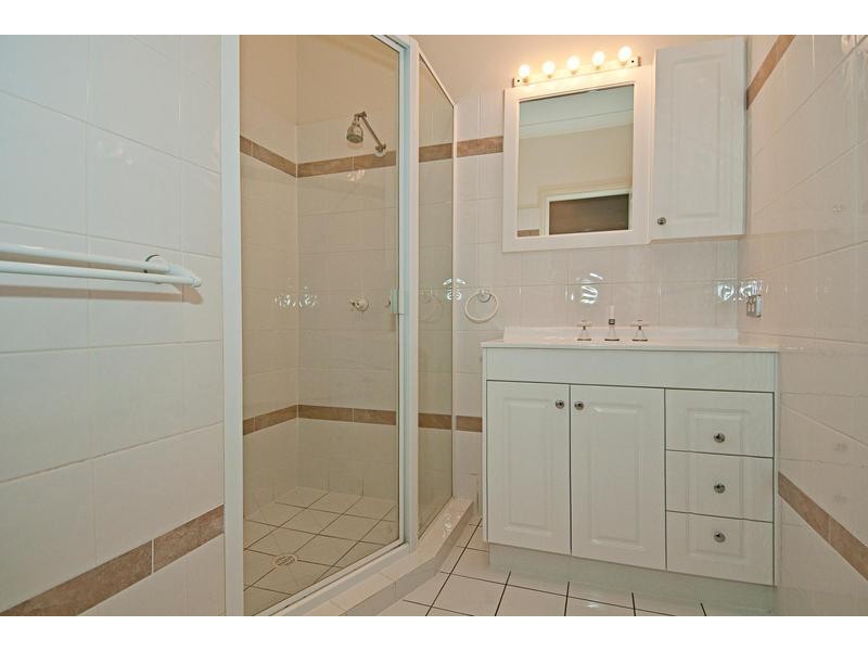 8 Heeler Court, Shailer Park QLD 4128