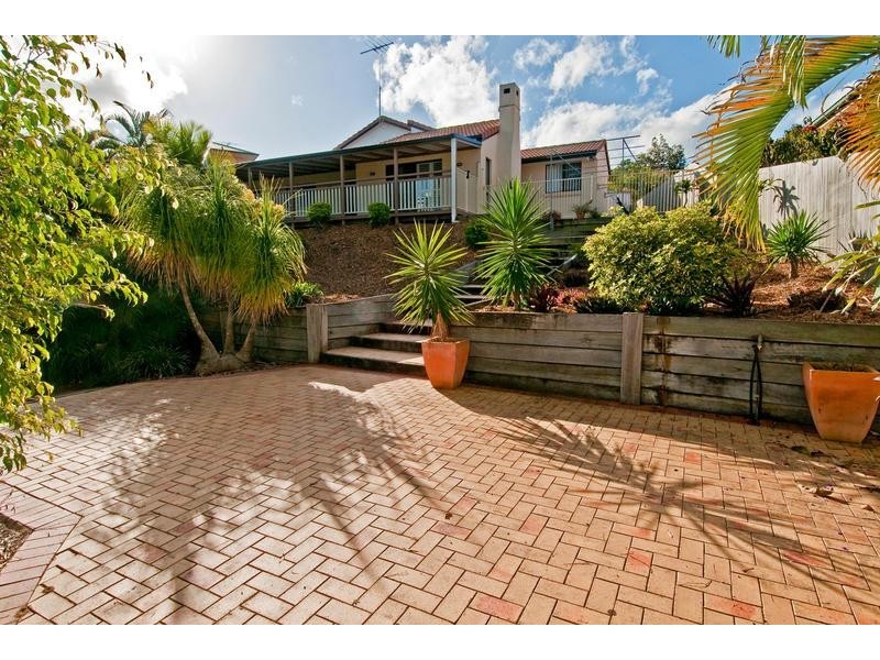 8 Heeler Court, Shailer Park QLD 4128