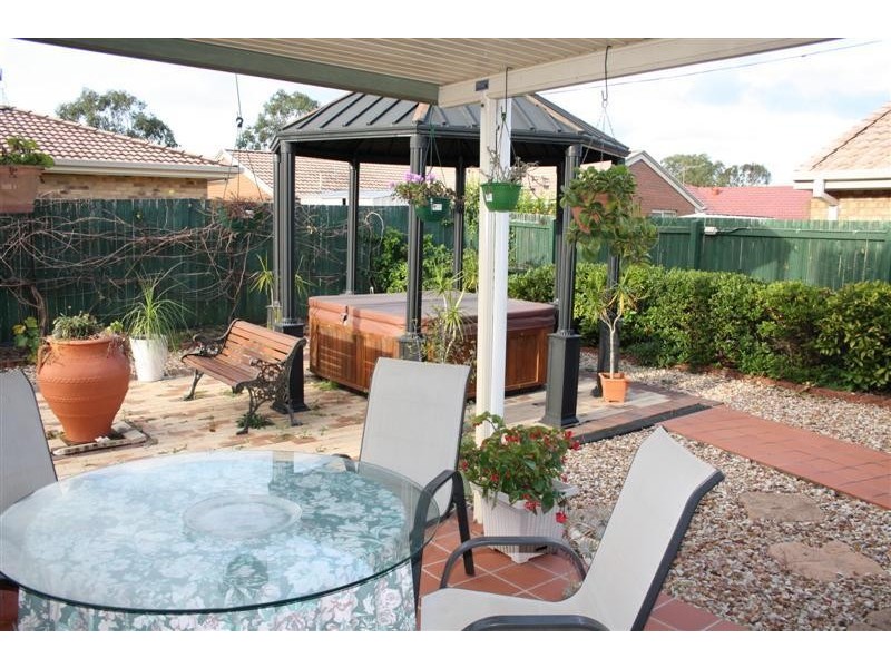 12 Oakwood Drive, Waterford West QLD 4133