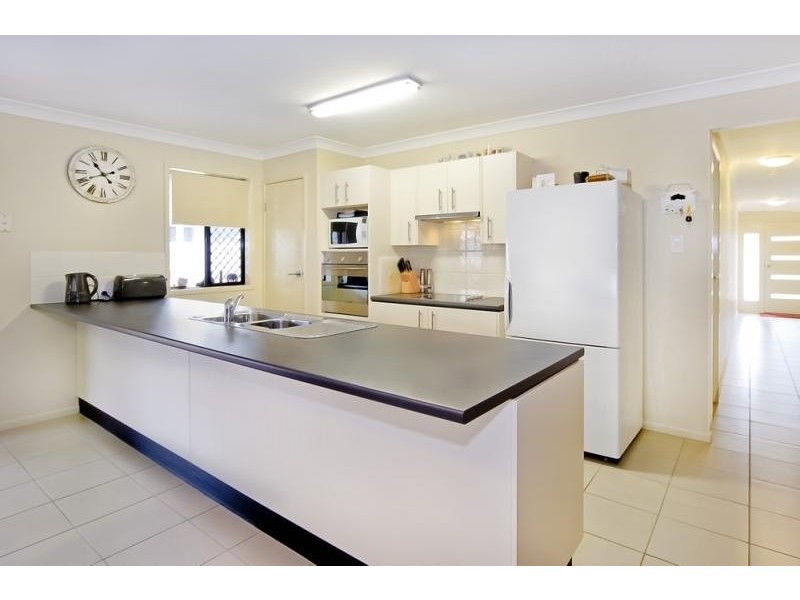 15 Easy Street, Loganholme QLD 4129