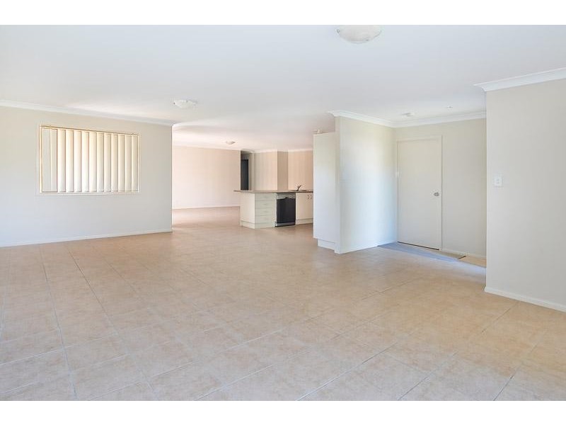 35 Mark Lane, Waterford West QLD 4133