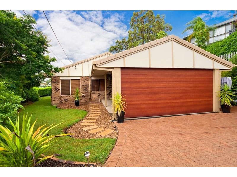 49 Cowra Street, Tanah Merah QLD 4128