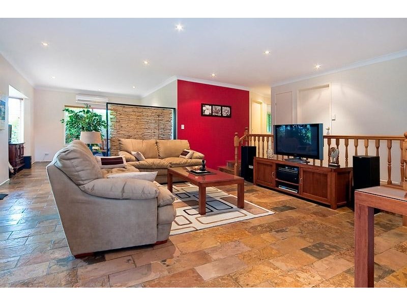 49 Cowra Street, Tanah Merah QLD 4128