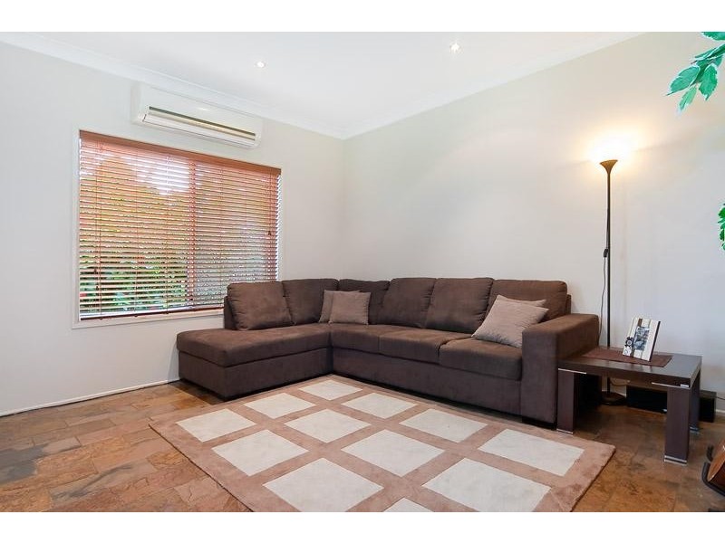 49 Cowra Street, Tanah Merah QLD 4128
