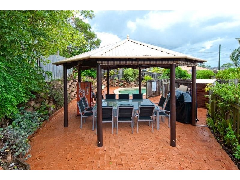 49 Cowra Street, Tanah Merah QLD 4128