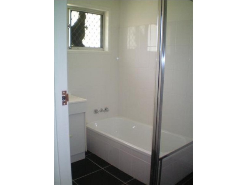 10 Farrington Ct, Daisy Hill QLD 4127