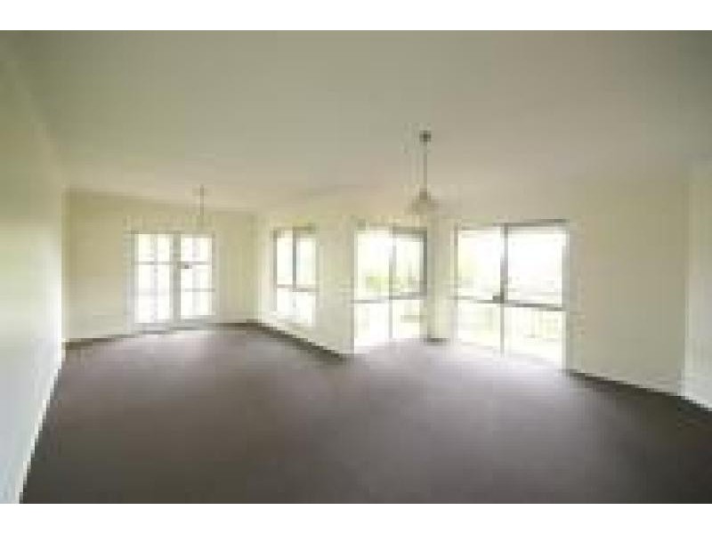 5 Bayview Drive, Tanah Merah QLD 4128