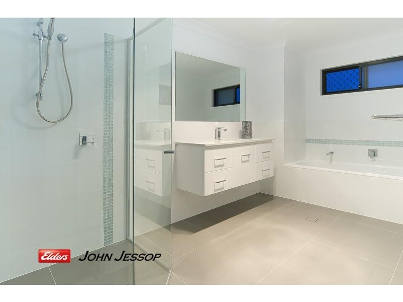 15 Hester Street, Shailer Park QLD 4128