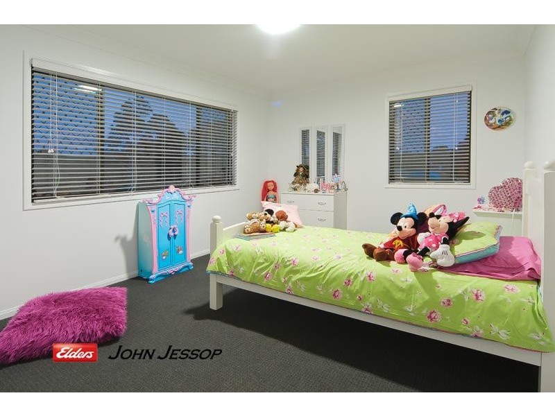 15 Hester Street, Shailer Park QLD 4128