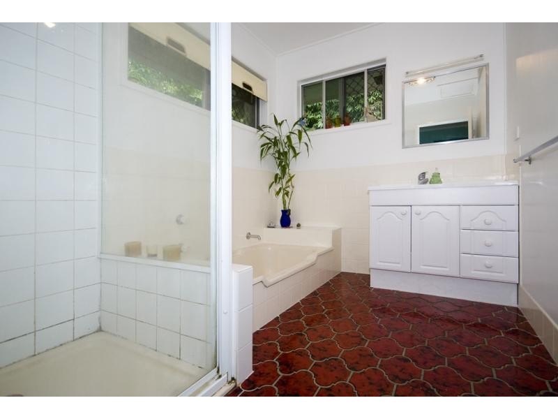 35-37 Leslie Pde, Slacks Creek QLD 4127