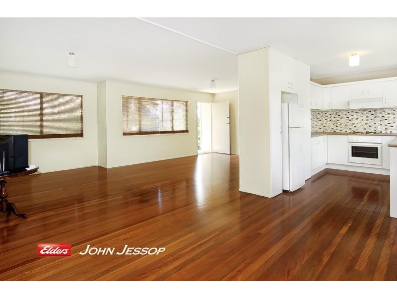 6 Veryan Street, Kingston QLD 4114