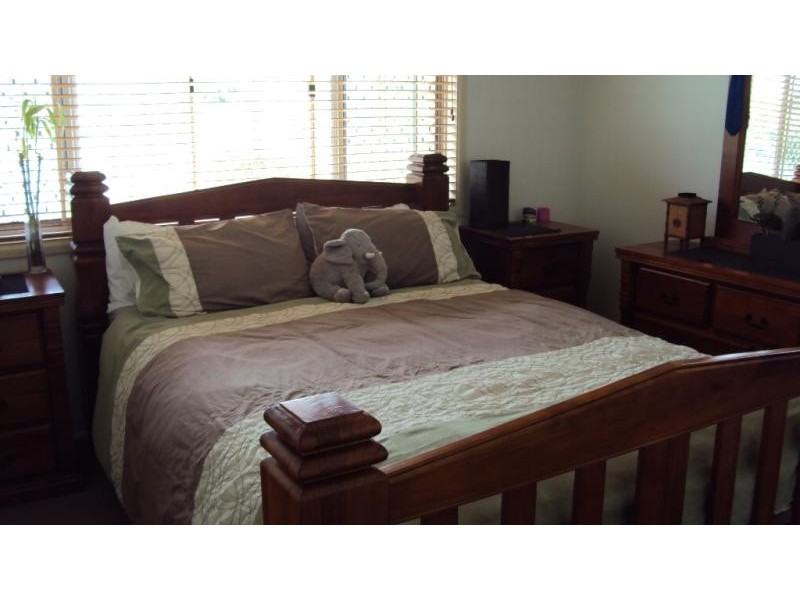26 Village Drive, Daisy Hill QLD 4127