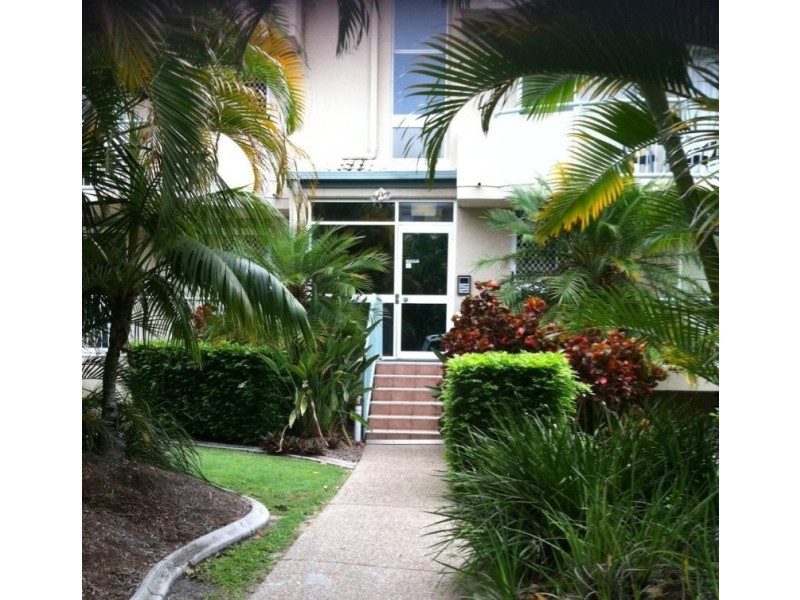 Unit 11/12 Taylor, Biggera Waters QLD 4216