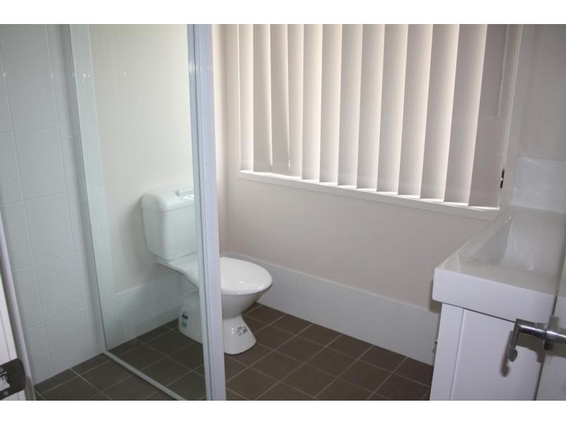 8 Dily Street, Hillcrest QLD 4118