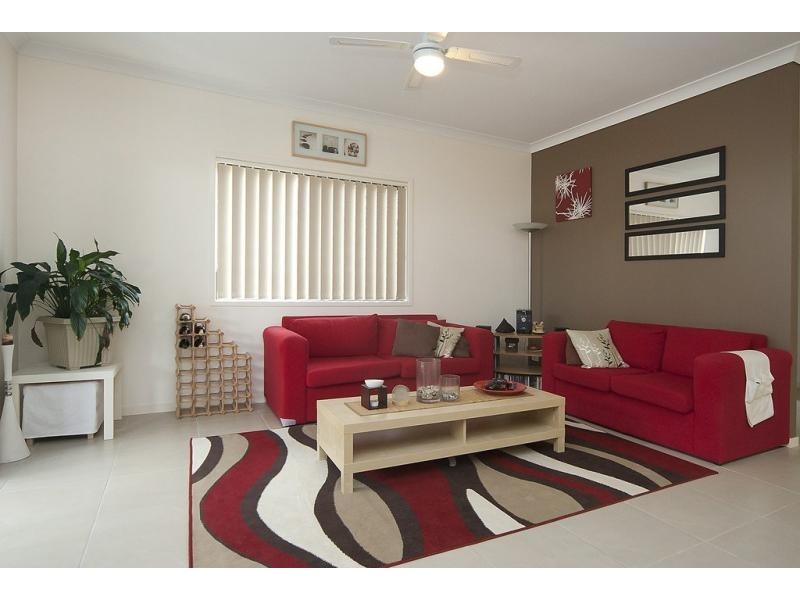 19 Kenilworth Crescent, Waterford QLD 4133