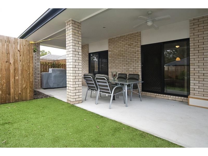 19 Kenilworth Crescent, Waterford QLD 4133