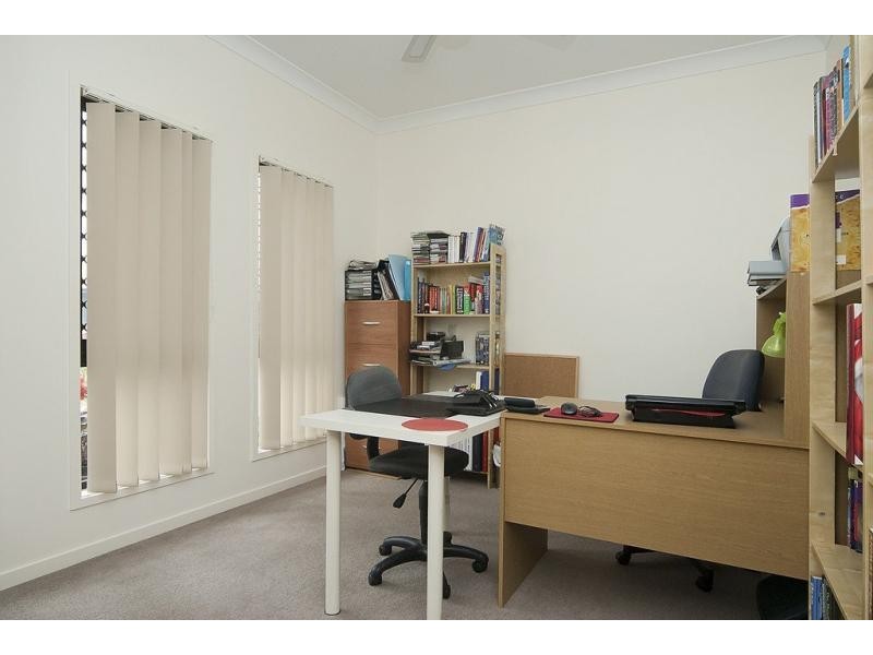 19 Kenilworth Crescent, Waterford QLD 4133