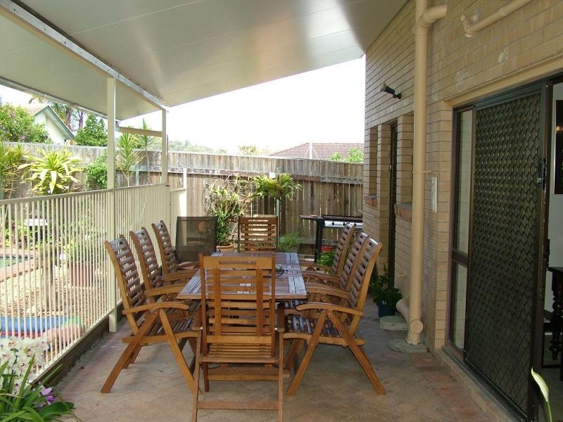 30 Rholanda Crescent, Springwood QLD 4127